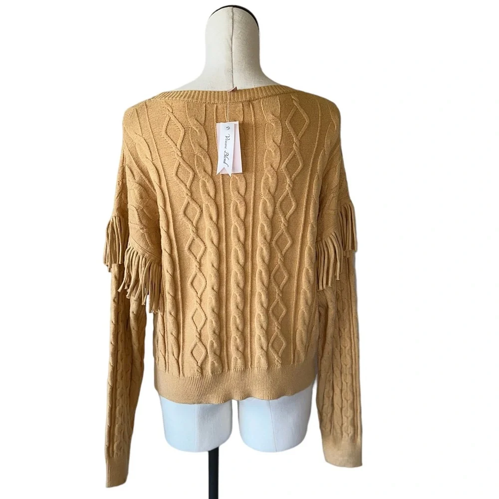 NWT Philosophy Fringe Sleeve Detail super Soft Sweater Viscose Blend Sweater